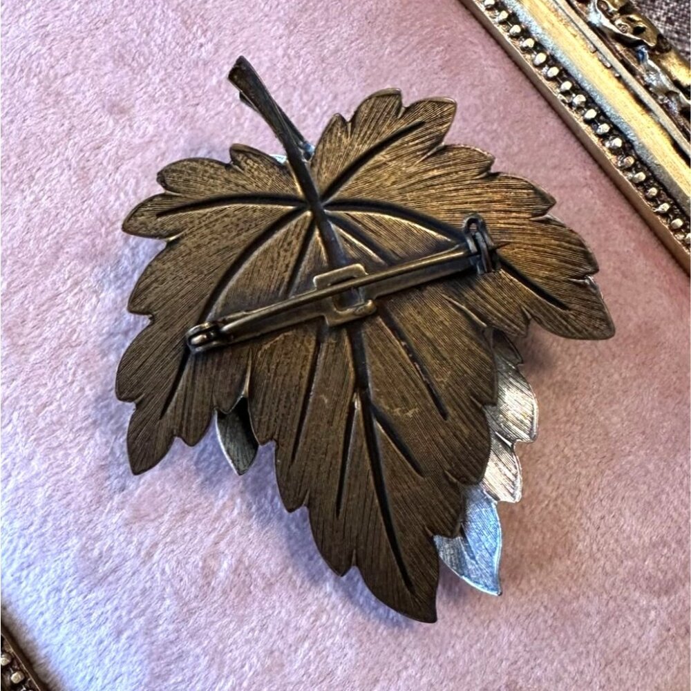 Vintage Layered Maple Leaf Brooch Gold, Silver & Copper Tone Metal Nature Lover - Picture 5 of 8